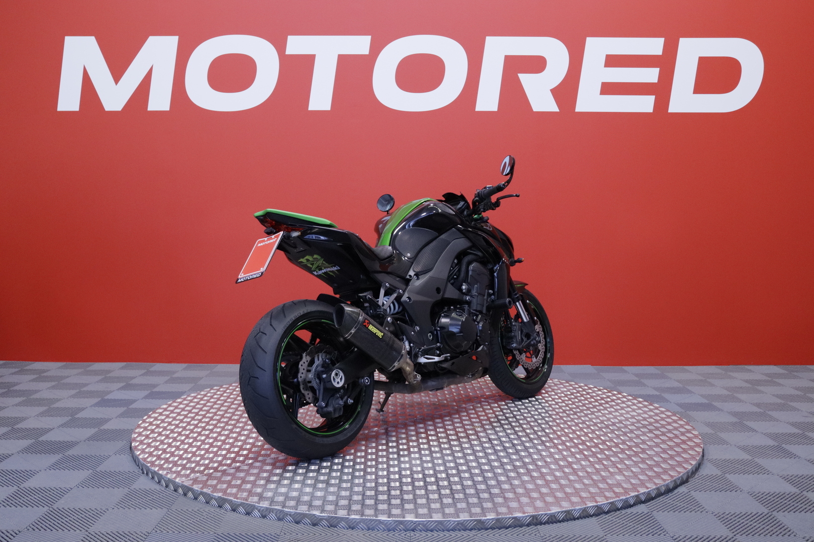Kawasaki - Z - 1000 // Akrapovic putkisto / Huoltokirja // - Moottoripyörä