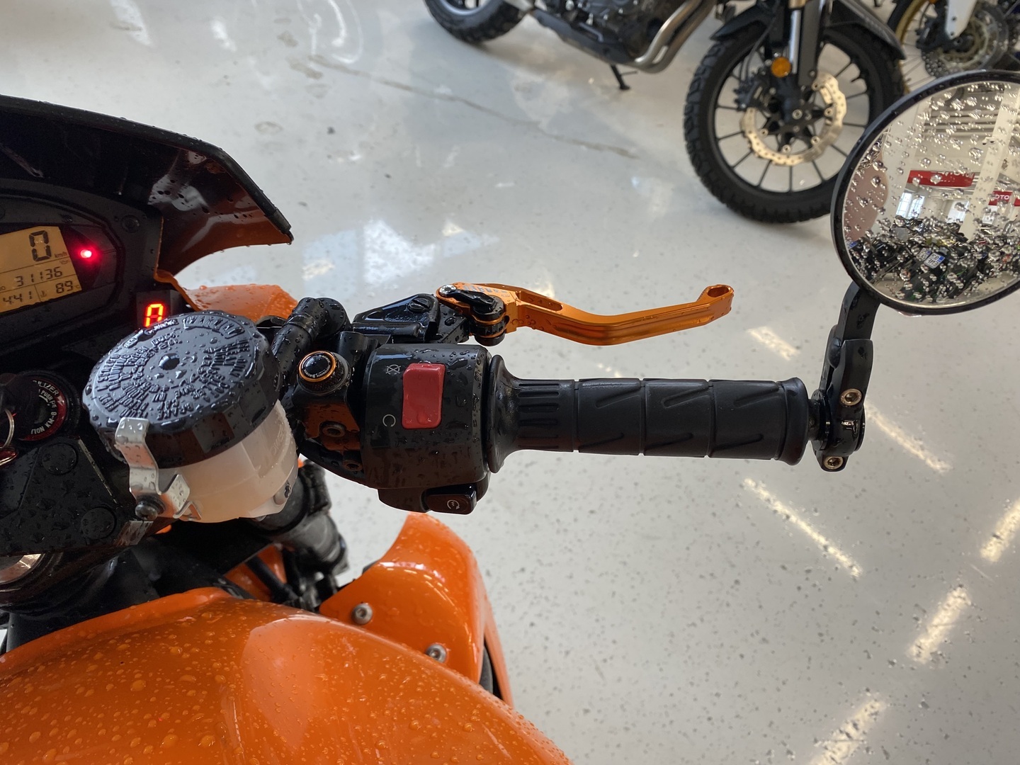 Kawasaki - Z - 750 // Suomi-pyörä / Huoltokirja / Dominator // - Moottoripyörä