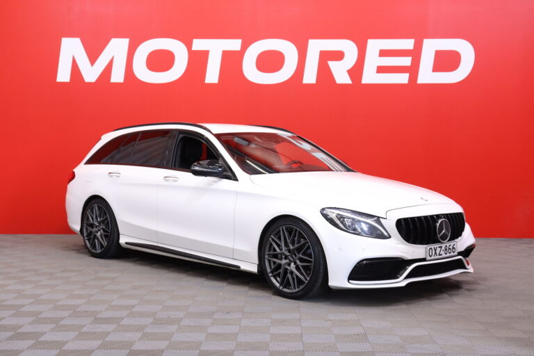 Mercedes-Benz - C - 250 d T 4Matic A AMG Premium Edition // Webasto / Vetokoukku / Distronic Plus / 360° / Navi / LED // - Farmari