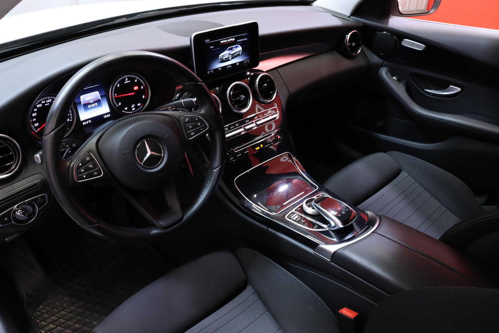 Mercedes-Benz - C - 200 BlueTec T A Premium Business // Suomi-auto / ILS-Led / Sporttipenkit / Vetokoukku - Farmari