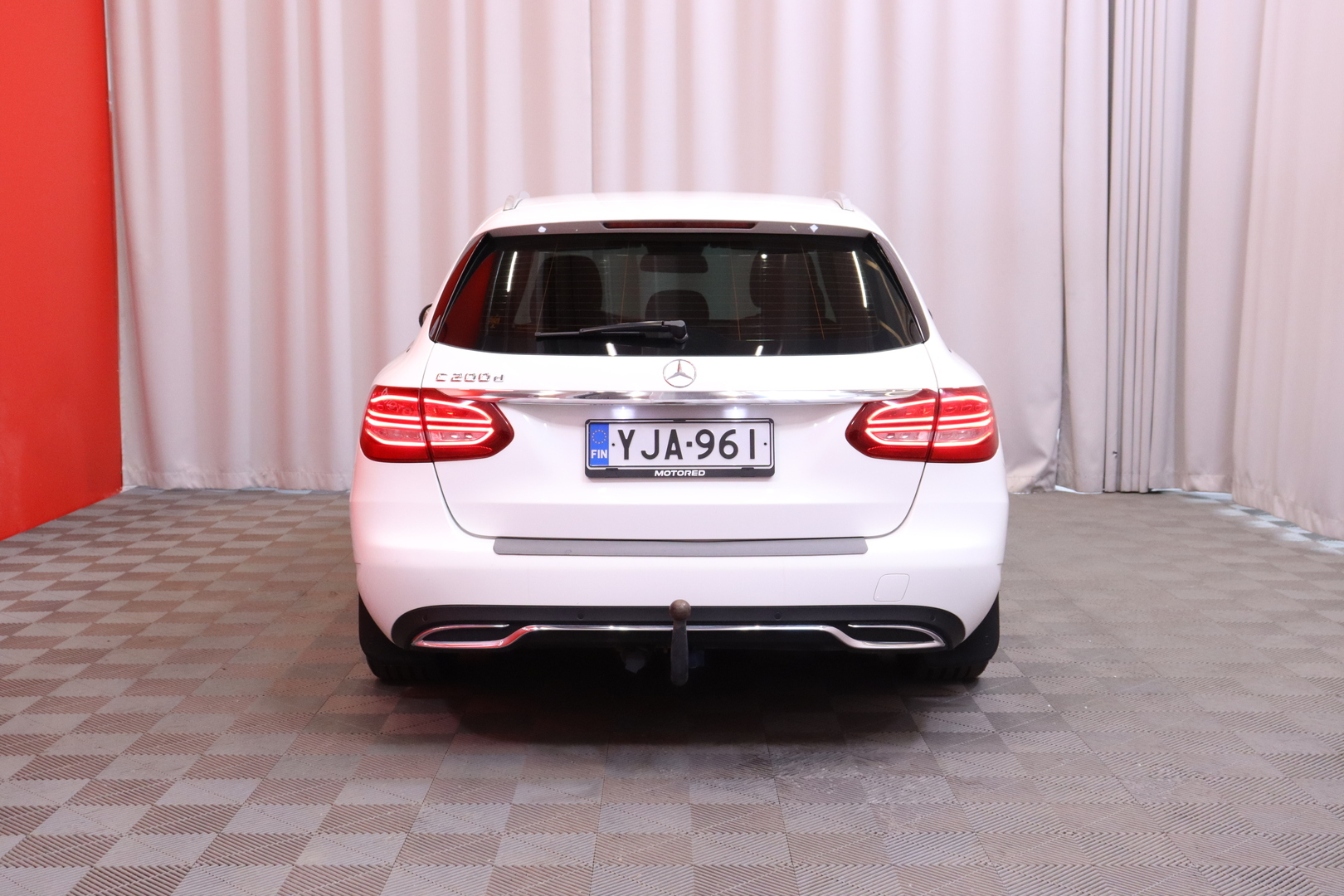 Mercedes-Benz - C - 200 BlueTec T A Premium Business // Suomi-auto / ILS-Led / Sporttipenkit / Vetokoukku - Farmari