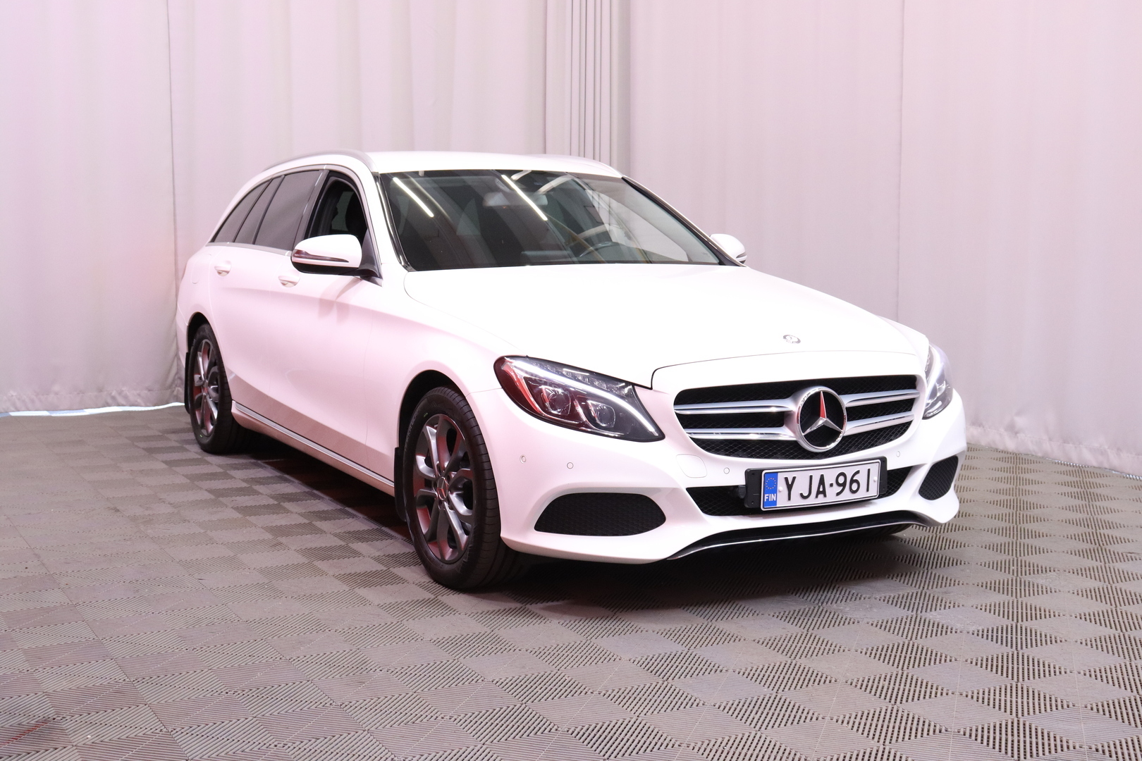 Mercedes-Benz - C - 200 BlueTec T A Premium Business // Suomi-auto / ILS-Led / Sporttipenkit / Vetokoukku - Farmari