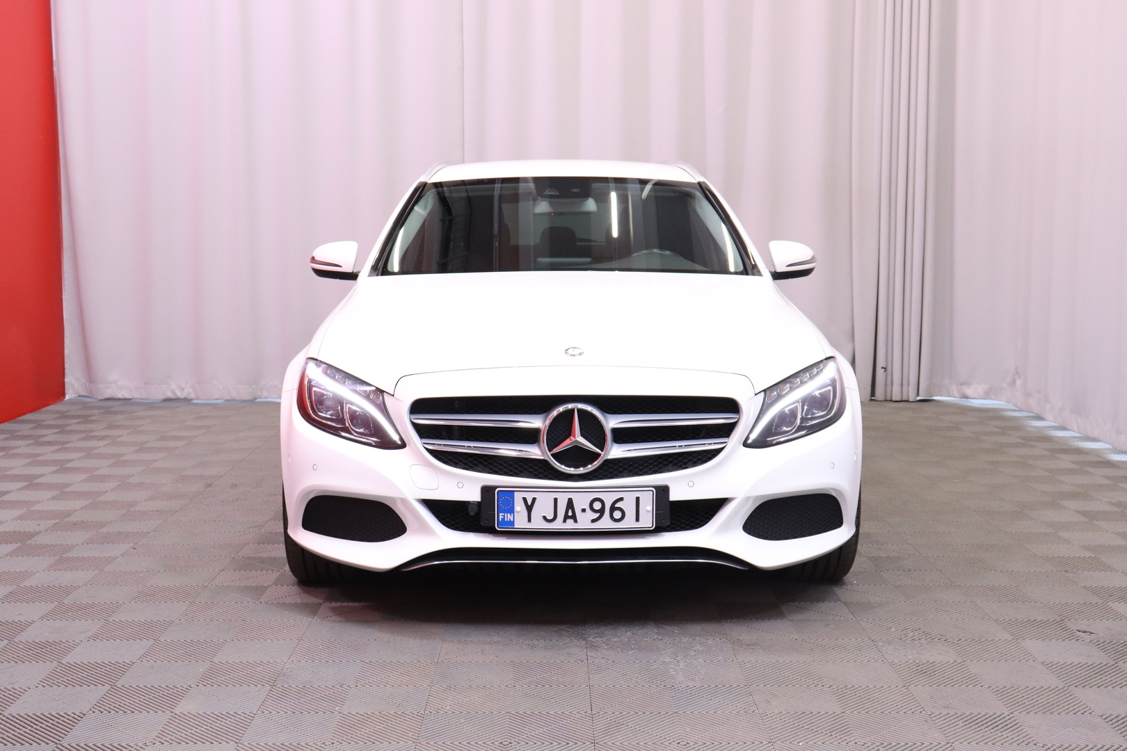 Mercedes-Benz - C - 200 BlueTec T A Premium Business // Suomi-auto / ILS-Led / Sporttipenkit / Vetokoukku - Farmari
