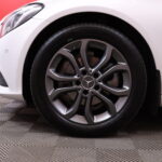 Mercedes-Benz - C - 200 BlueTec T A Premium Business // Suomi-auto / ILS-Led / Sporttipenkit / Vetokoukku - Farmari
