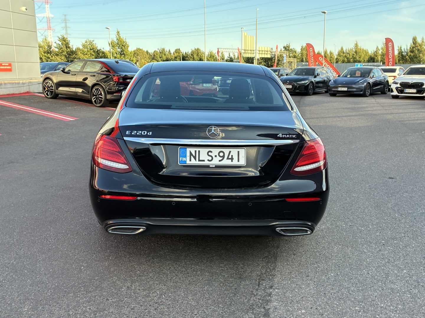 Mercedes-Benz - E - 220 d 4Matic A Business Avantgarde - Sedan