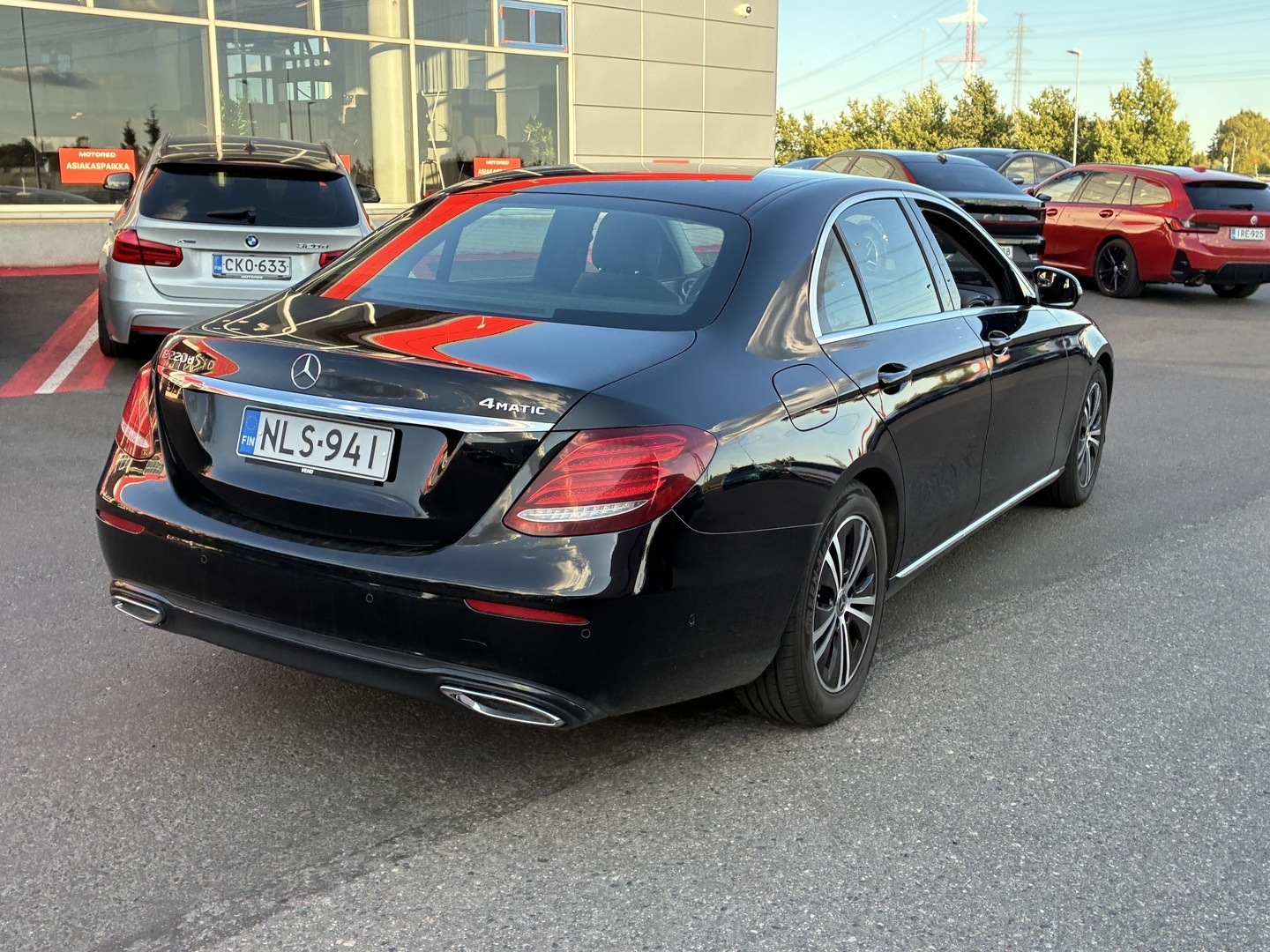 Mercedes-Benz - E - 220 d 4Matic A Business Avantgarde - Sedan