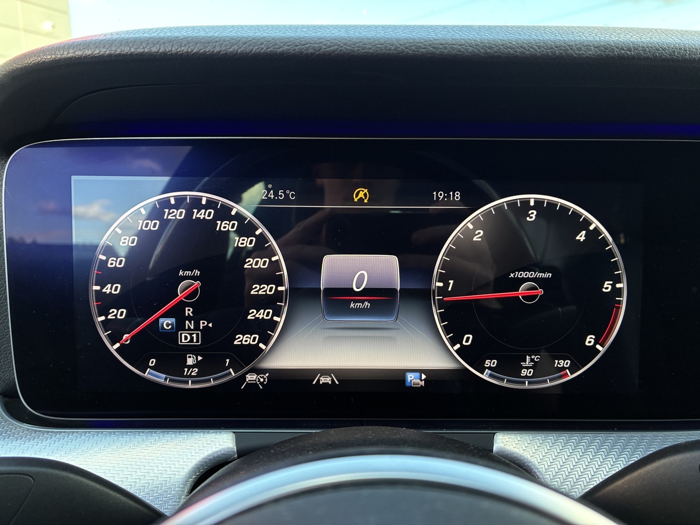 Mercedes-Benz - E - 220 d 4Matic A Business Avantgarde - Sedan