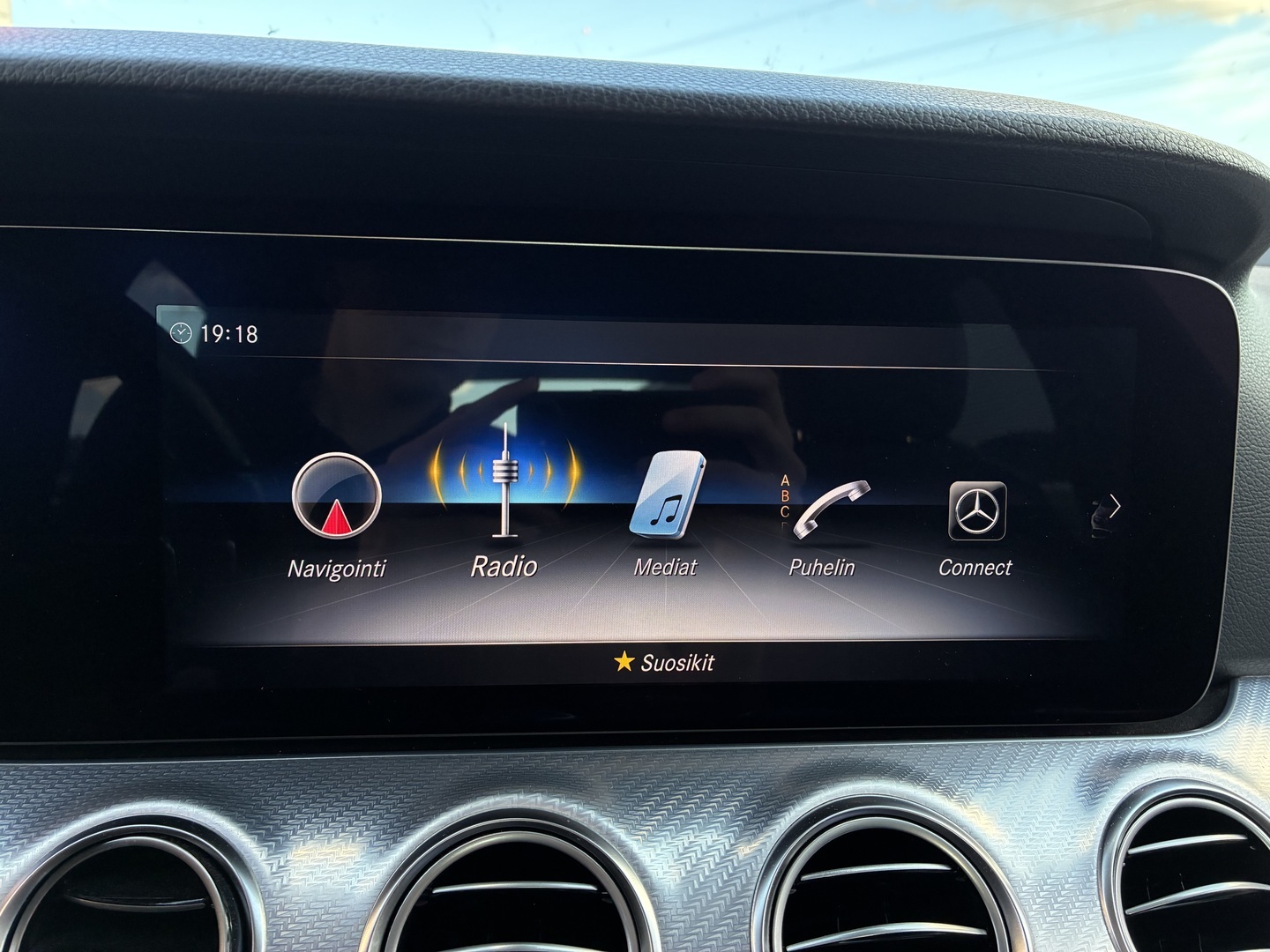 Mercedes-Benz - E - 220 d 4Matic A Business Avantgarde - Sedan