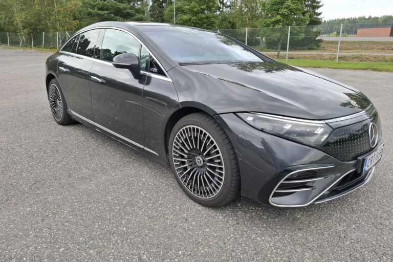 Mercedes-Benz - EQS - 450+ AMG - Sedan