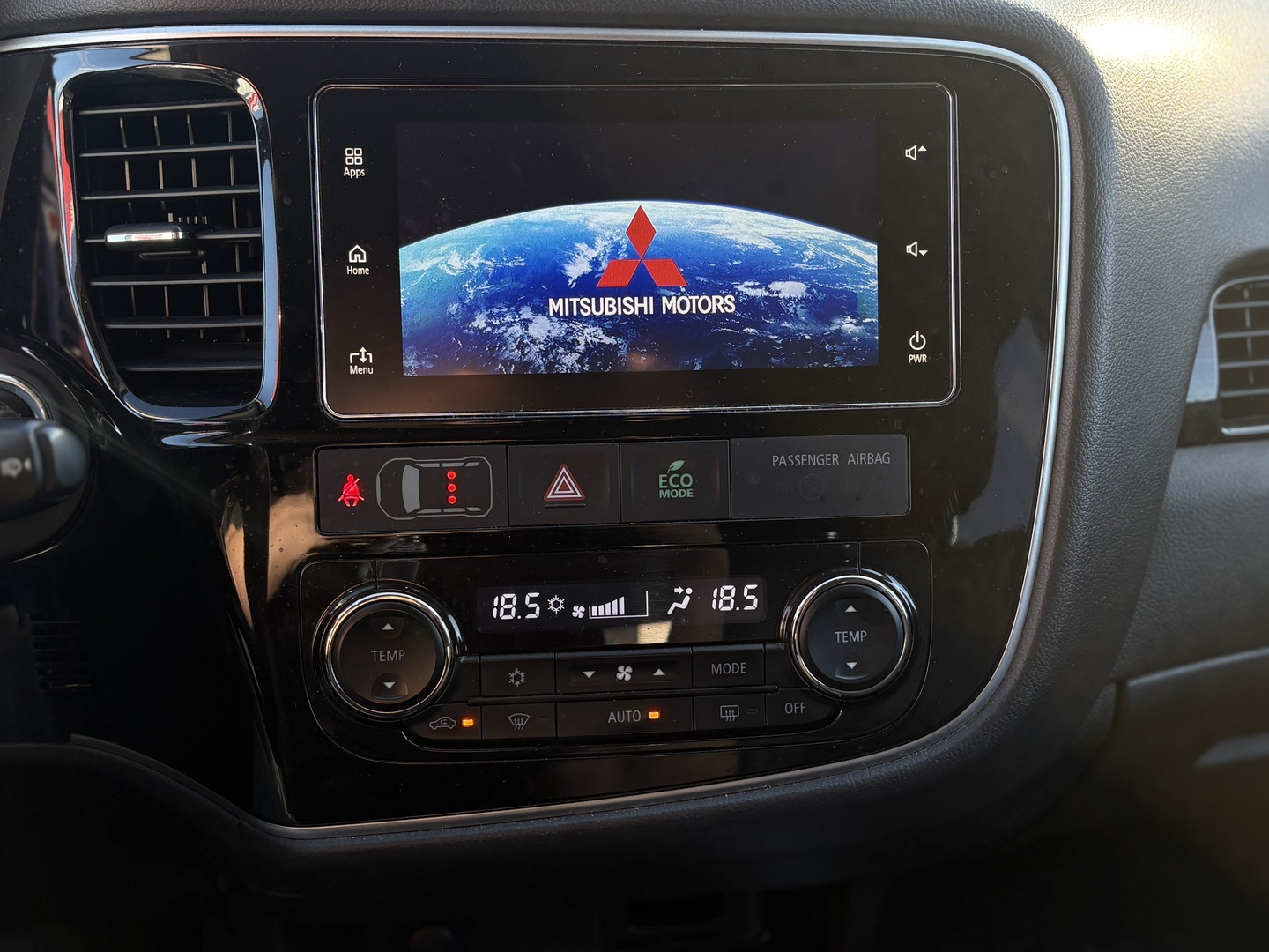 Mitsubishi - Outlander - 2,0 MIVEC Intense CVT 4WD 5P // Tutkat / Koukku / Juuri saapunut ! // - Farmari
