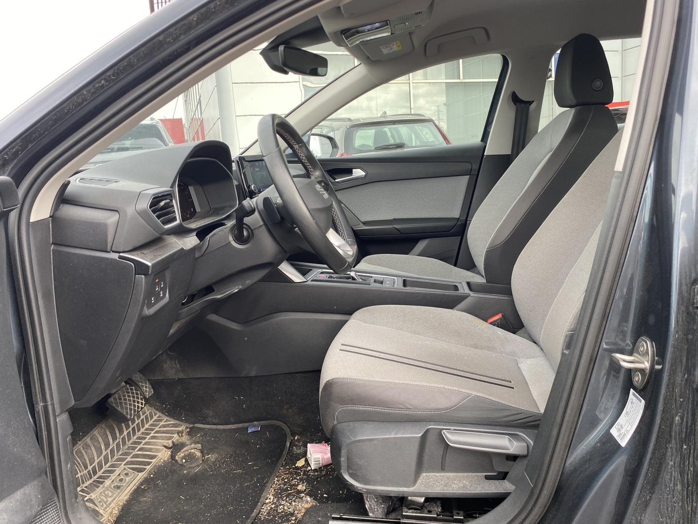 Seat - Leon - 1,5 TGI 131 FR DSG - Viistoperä