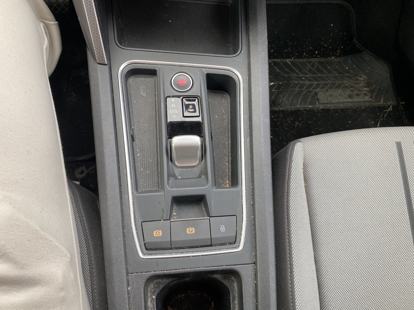 Seat - Leon - 1,5 TGI 131 FR DSG - Viistoperä