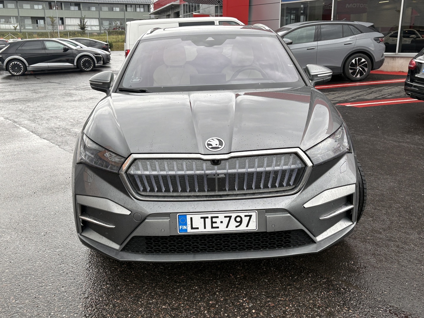 Skoda - Enyaq - 85x 4x4 L&K BusinessLine - Maastoauto