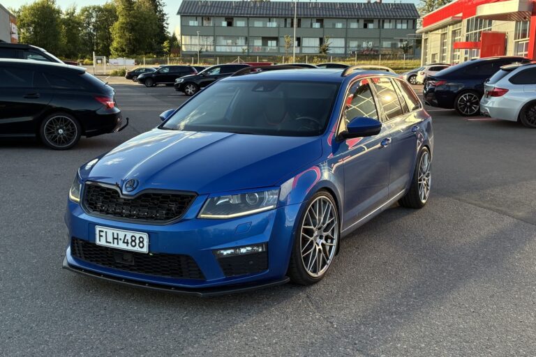 Skoda - Octavia - Combi 2,0 TSI RS DSG Autom. - Farmari