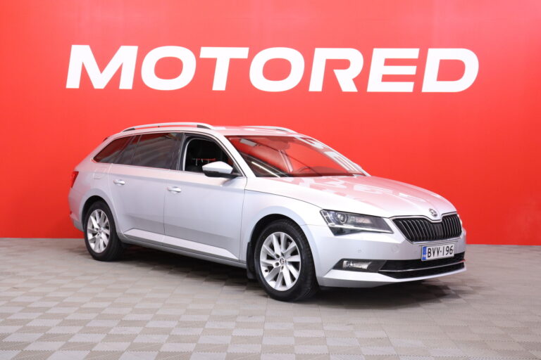 Skoda - Superb - Combi 1,5 TSI ACT Ambition BusinessLine DSG Autom. **Suomi-auto / Webasto / Vetokoukku** - Farmari