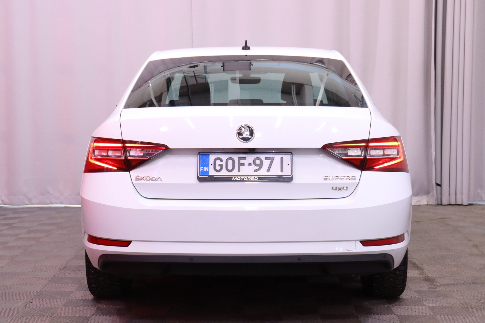 Skoda - Superb - 2,0 TDI 190 4x4 Style DSG Autom - Sedan