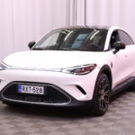 Smart - #3 - Premium / ISOMMALLA AKULLA / Beats Audio / CyberSparks LED / Panorama / HUD / ACC / BLIS / 360° / Bluetooth / Navi / KeyLess // - Viistoperä