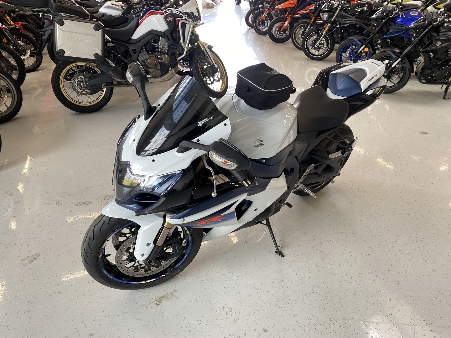 Suzuki - GSX-R - 1000 // Juuri saapunut! / Huoltokirja / Ajomodet / SC-Project // - Moottoripyörä