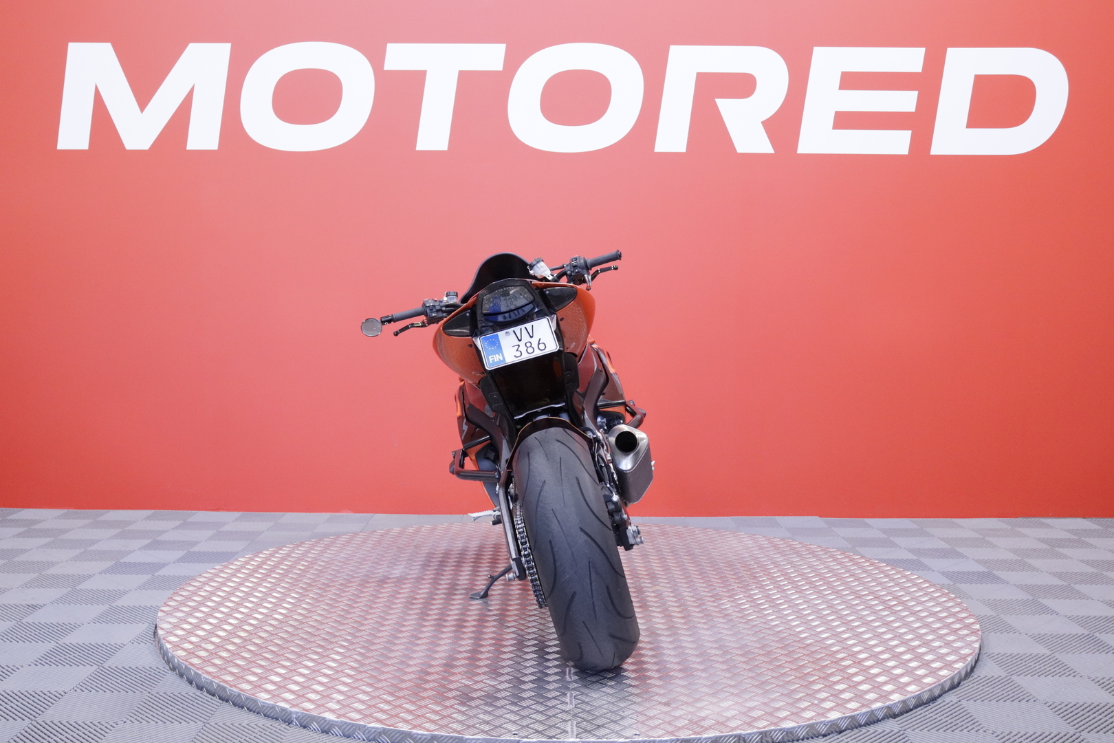 Suzuki - GSX-R - 1000 // Yoshimura / Huoltokirja / Suomi-Pyörä / Fat Bar / Kaatumaraudat // - Moottoripyörä