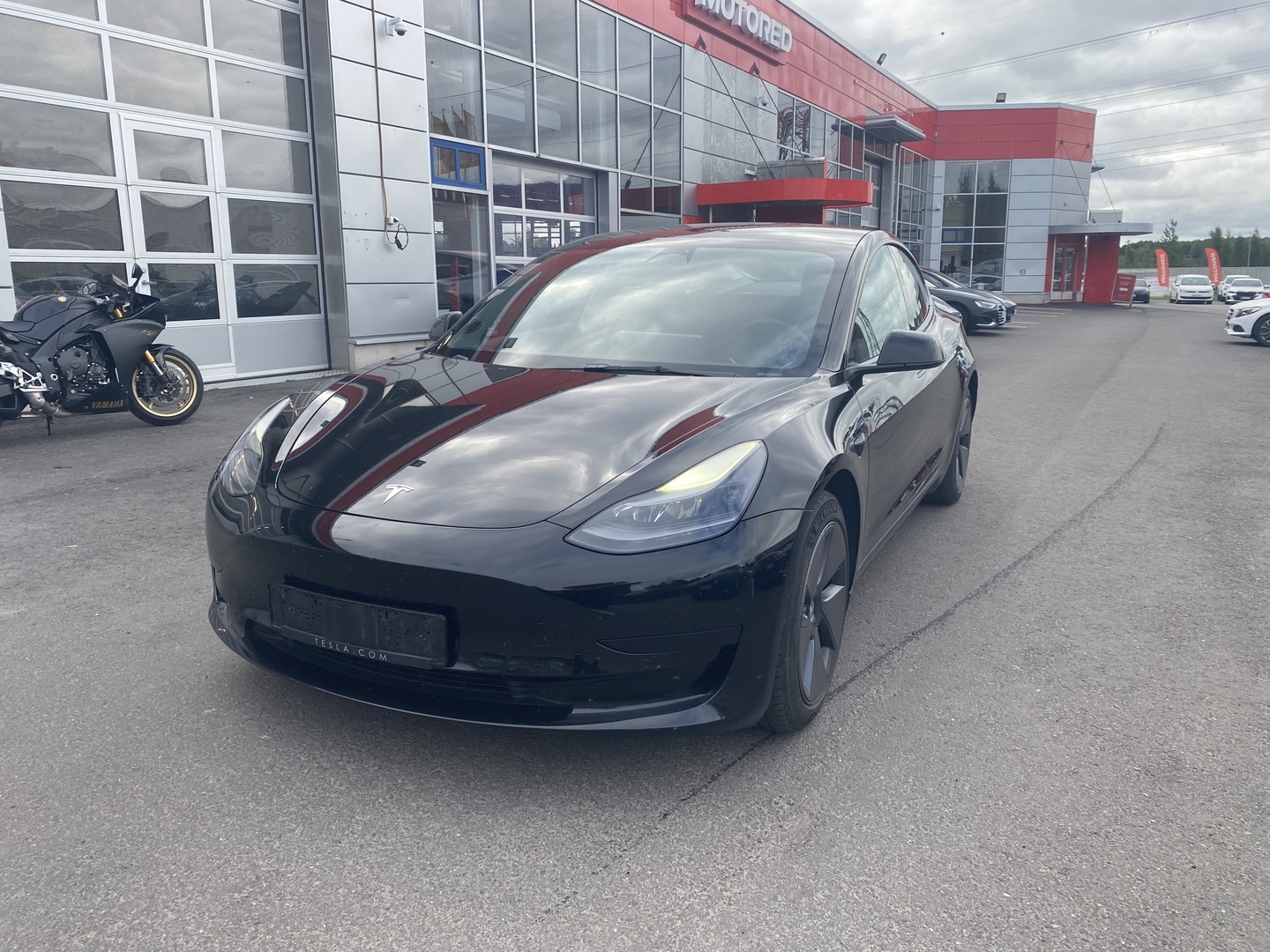 Tesla - Model 3 - Standard Range Plus - Sedan