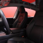 Tesla - Model Y - Long Range AWD / Koukku / 2x renkaat ja vanteet / AMD Ryzen / Lasikatto / Premium Audio / - Maastoauto