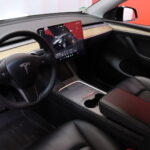 Tesla - Model Y - Long Range AWD / Koukku / 2x renkaat ja vanteet / AMD Ryzen / Lasikatto / Premium Audio / - Maastoauto
