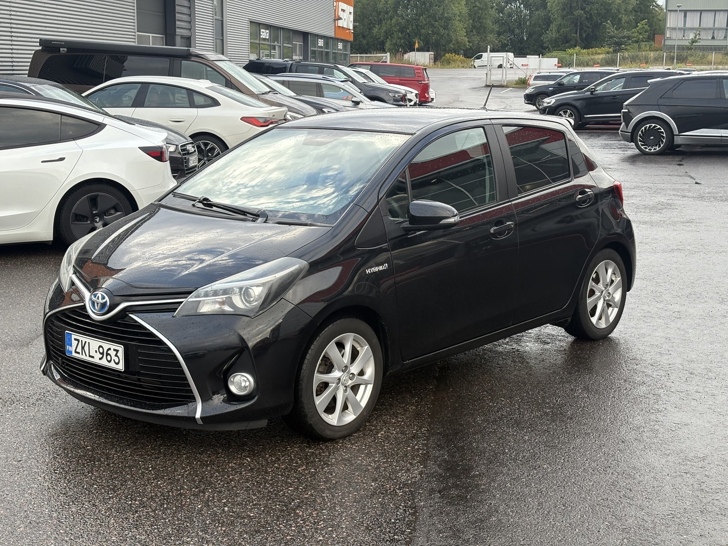 Toyota - Yaris - 1,5 Hybrid Style 5ov // Kamera / Lohko / Vakkari / Juuri saapunut! // - Viistoperä