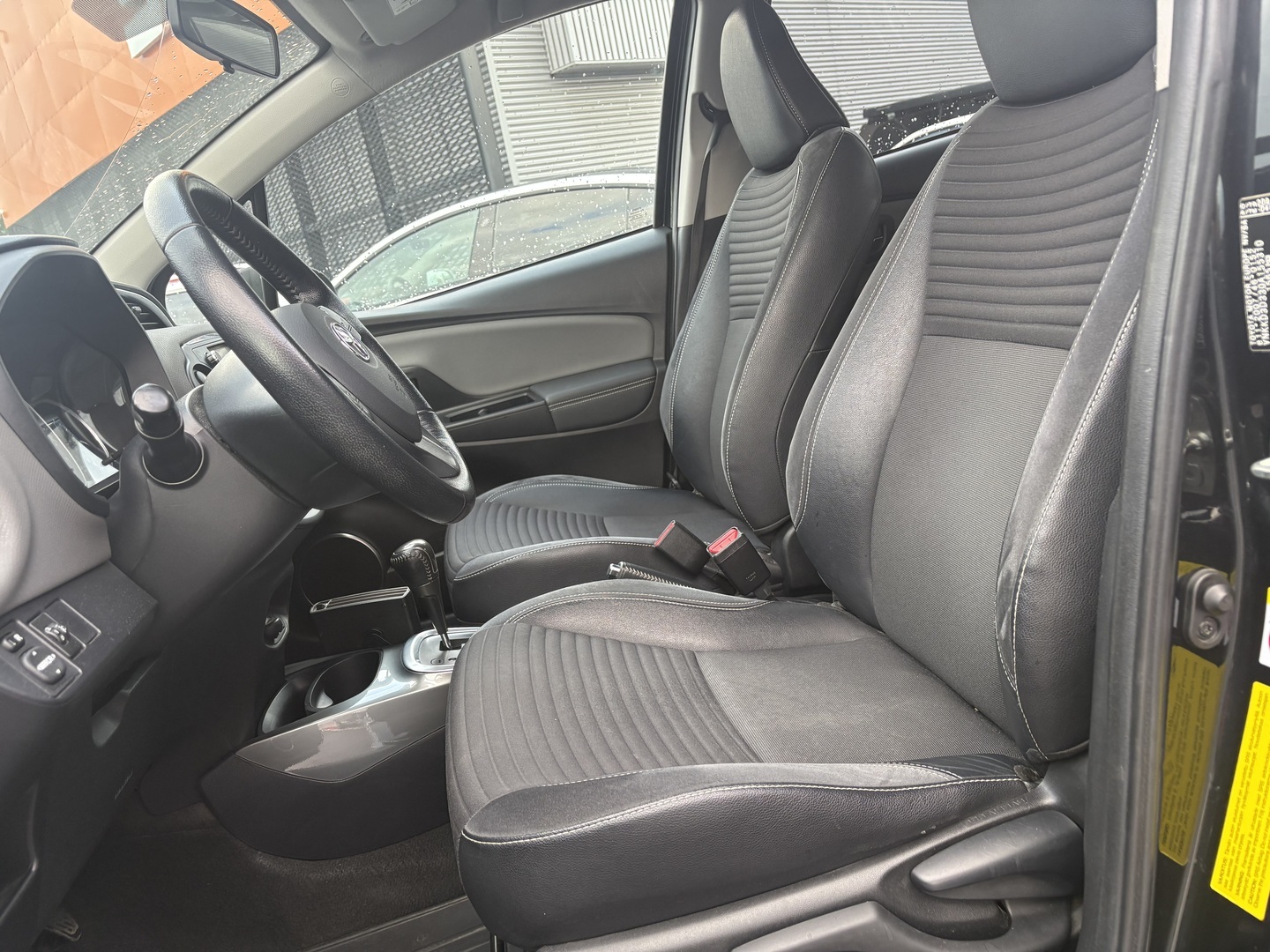 Toyota - Yaris - 1,5 Hybrid Style 5ov // Kamera / Lohko / Vakkari / Juuri saapunut! // - Viistoperä