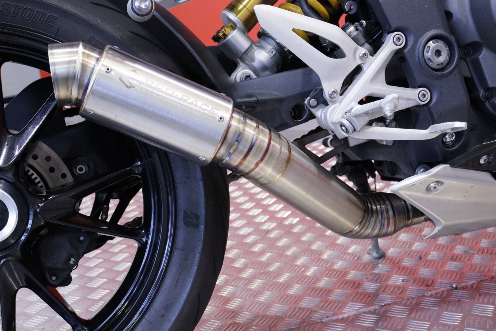 Triumph - SPEED TRIPLE - 1200 RS // Suomi-pyörä / Pro Race / Ajomodet / Shifter // - Moottoripyörä