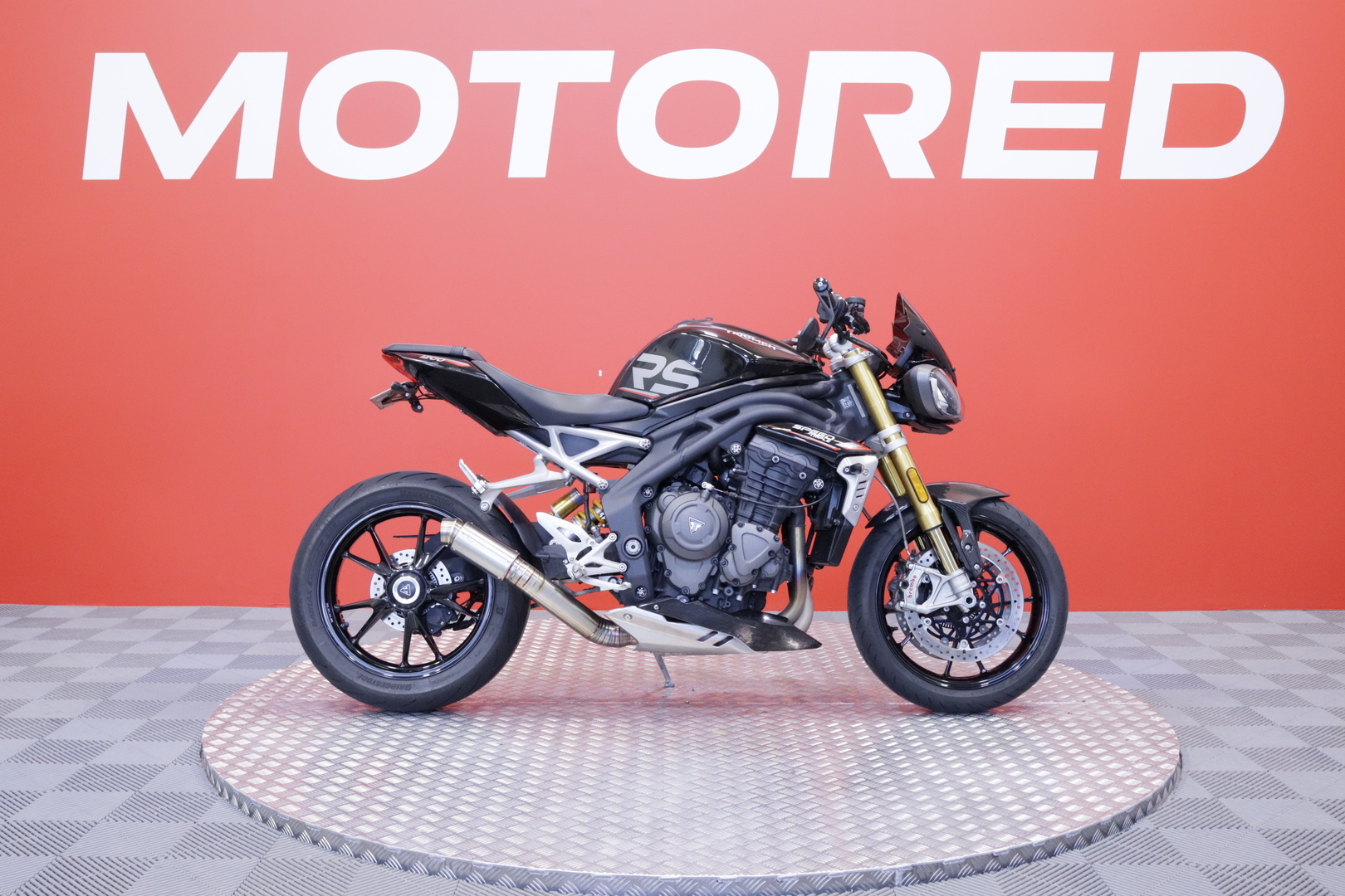 Triumph - SPEED TRIPLE - 1200 RS // Suomi-pyörä / Pro Race / Ajomodet / Shifter // - Moottoripyörä