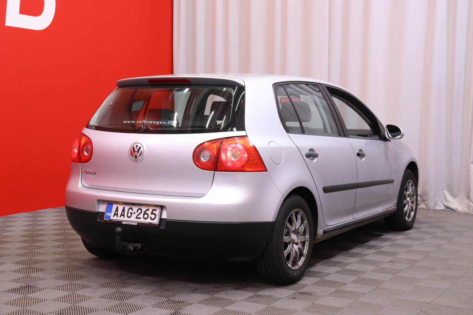 Volkswagen - Golf - 4D GOLF HATCHBACK 1.6FSI ** MYYDÄÄN HUUTOKAUPAT.COM ! ** - Viistoperä