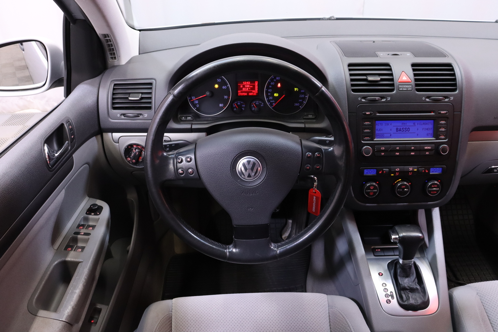 Volkswagen - Golf - 4D GOLF HATCHBACK 1.6FSI ** MYYDÄÄN HUUTOKAUPAT.COM ! ** - Viistoperä