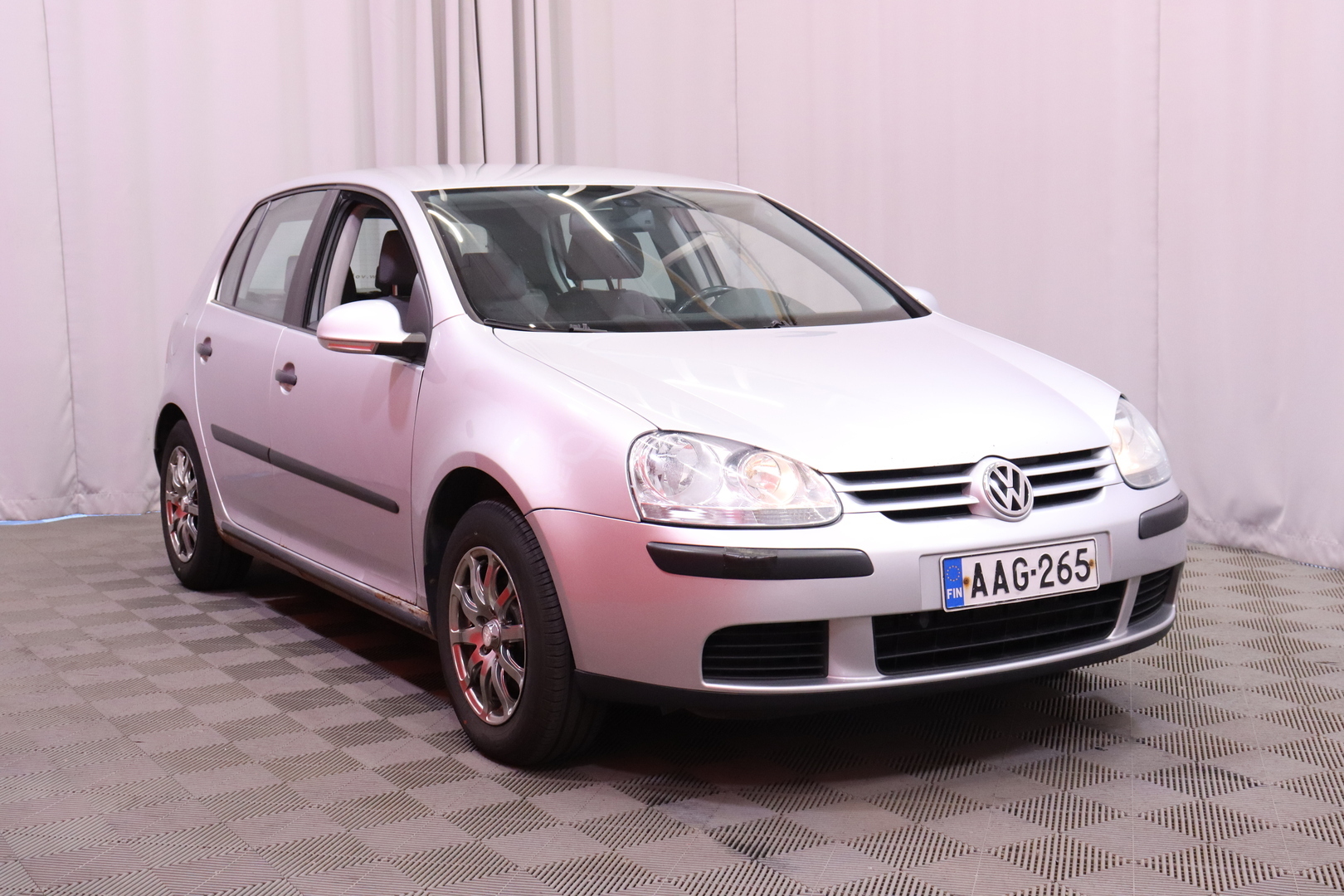 Volkswagen - Golf - 4D GOLF HATCHBACK 1.6FSI ** MYYDÄÄN HUUTOKAUPAT.COM ! ** - Viistoperä