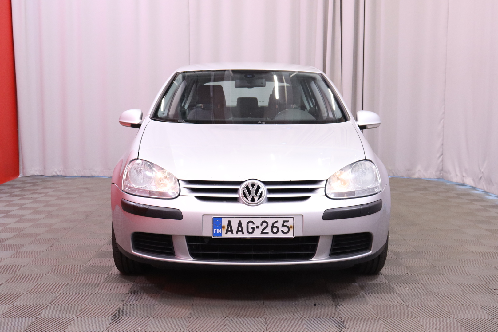 Volkswagen - Golf - 4D GOLF HATCHBACK 1.6FSI ** MYYDÄÄN HUUTOKAUPAT.COM ! ** - Viistoperä