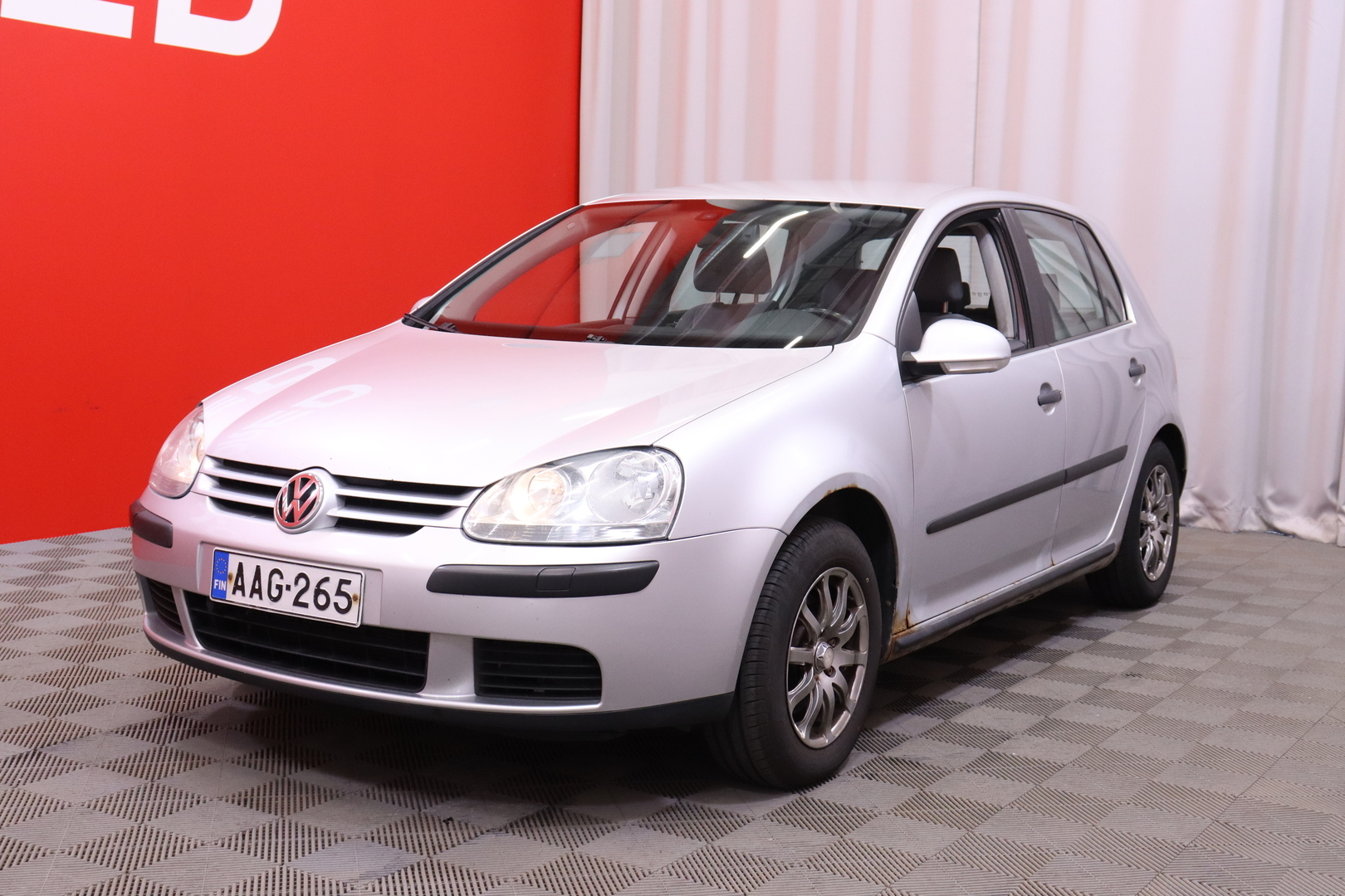Volkswagen - Golf - 4D GOLF HATCHBACK 1.6FSI ** MYYDÄÄN HUUTOKAUPAT.COM ! ** - Viistoperä