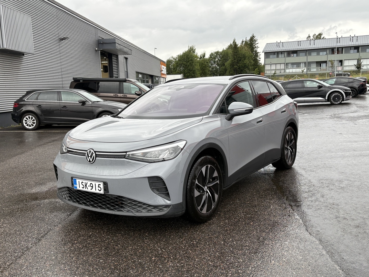 Volkswagen - ID.4 - Pro Comfort 75-v Juhlamalli 210 kW, akku 77 kWh - Maastoauto