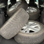 Volkswagen - ID.4 - Pro Comfort 75-v Juhlamalli 210 kW, akku 77 kWh - Maastoauto