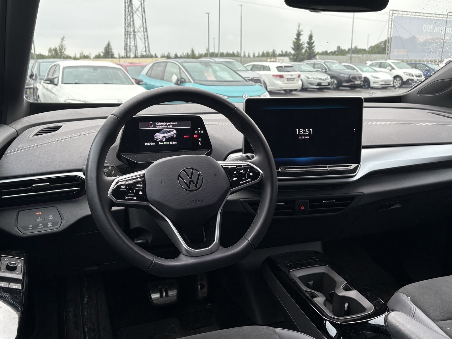 Volkswagen - ID.4 - Pro Comfort 75-v Juhlamalli 210 kW, akku 77 kWh - Maastoauto