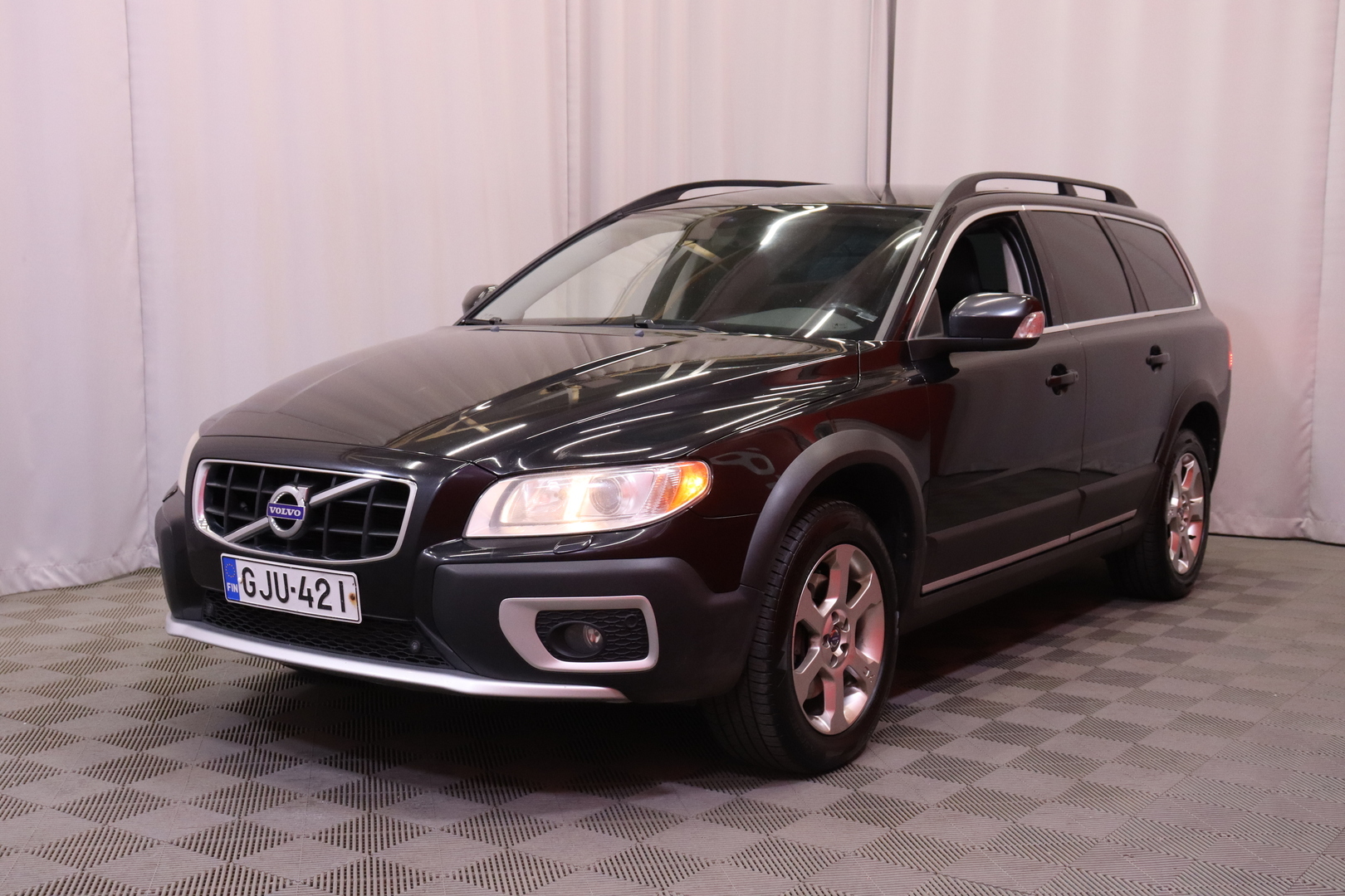 Volvo - XC70 - D3 AWD Summum aut - Farmari