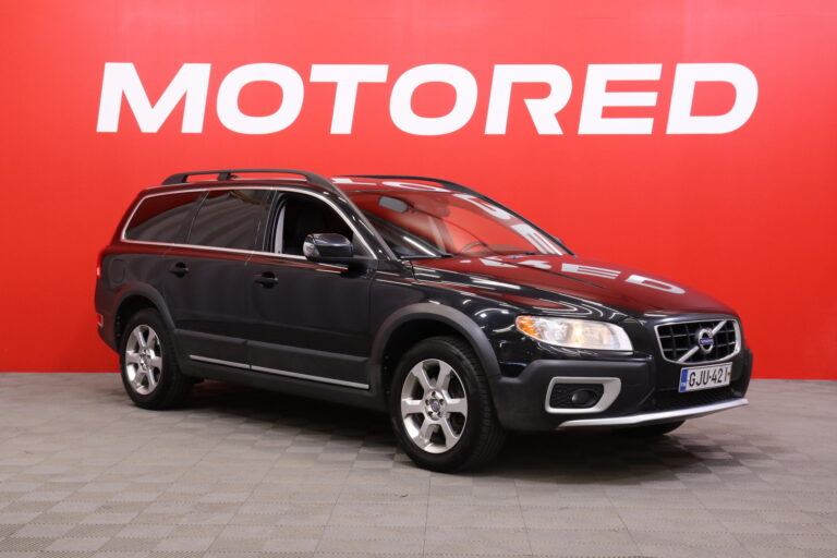 Volvo - XC70 - D3 AWD Summum aut - Farmari