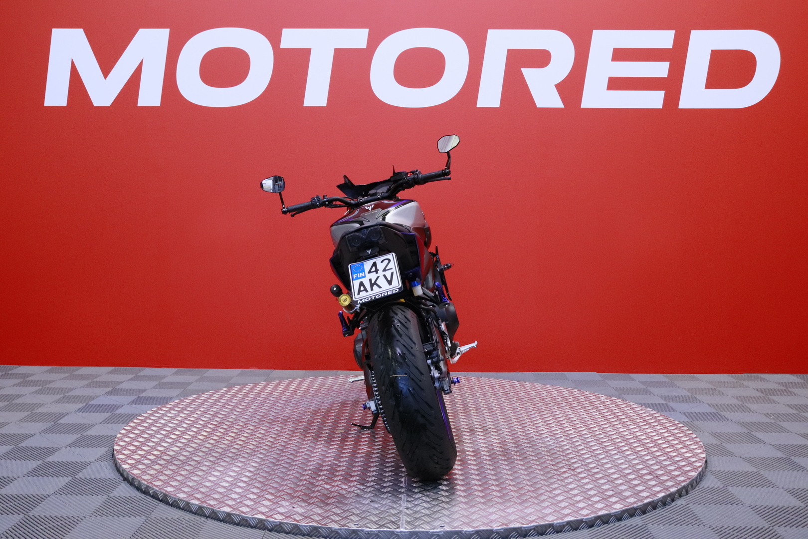 Yamaha - MT-09 - SP // Suomi-pyörä / Akrapovic / Shifter / Ajomodet / TCS // - Moottoripyörä