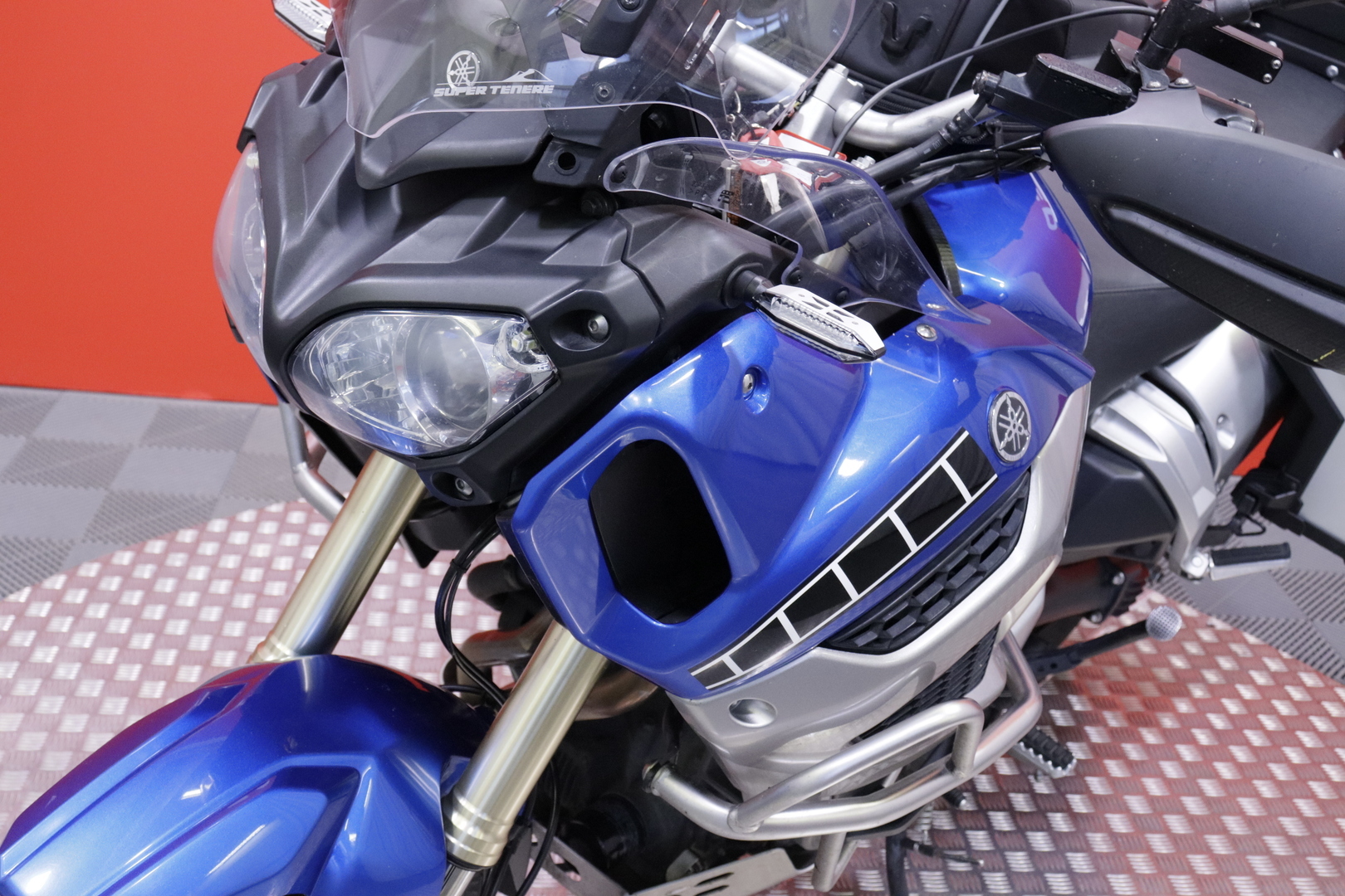 Yamaha - XT - 1200 Super Tenere // Öhlins / 4x laukut / Akrapovic / Huoltokirja // - Moottoripyörä