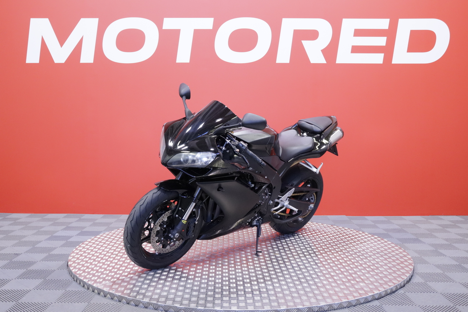 Yamaha - YZF-R1 - // Huoltokirja / Hieno koko musta! // - Moottoripyörä