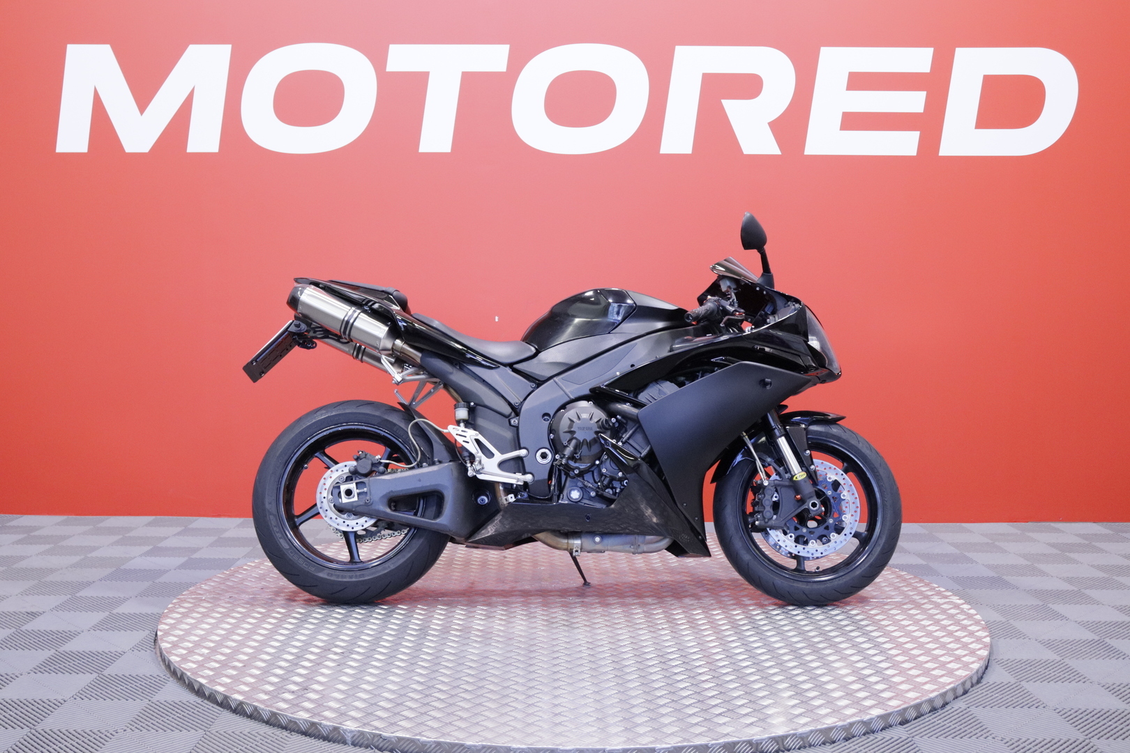 Yamaha - YZF-R1 - // Huoltokirja / Hieno koko musta! // - Moottoripyörä
