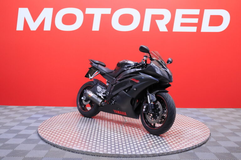 Yamaha - YZF-R6 - // Suomi-pyörä / Akrapovic / Huoltokirja / Säädettävät kahvat // - Moottoripyörä