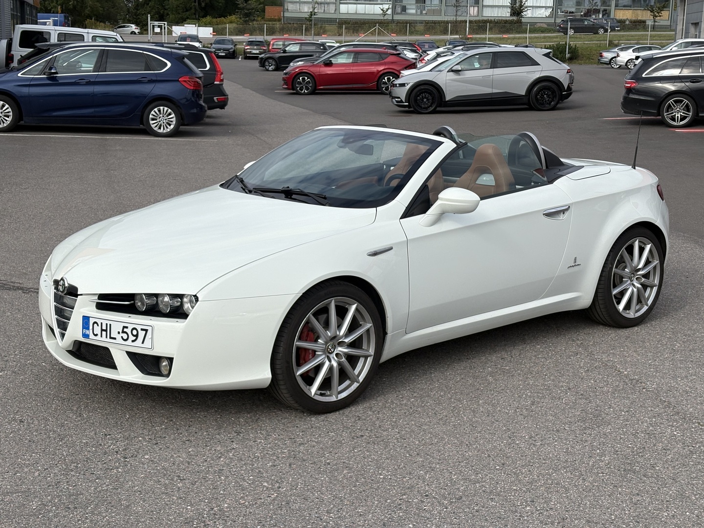Alfa Romeo - Spider - 1750 TBi 200hv Bensiini // Suomi-auto / Tutkat / Huoltokirja / Juuri saapunut ! // - Avoauto