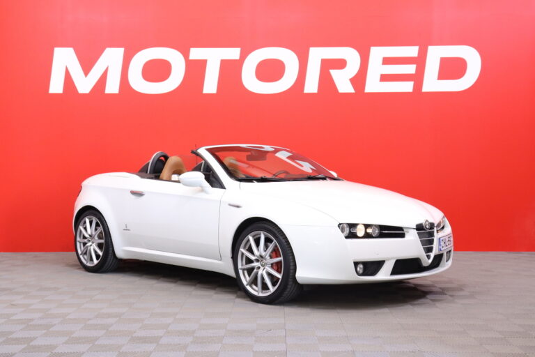 Alfa Romeo - Spider - 1750 TBi 200hv Bensiini - Avoauto