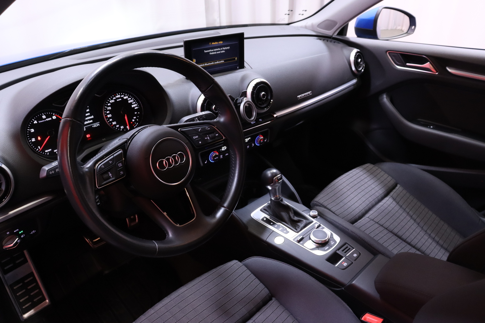 Audi - A3 - Sportback Pro Business Sport Edition 2,0 TFSI 140 kW quattro S tronic - Viistoperä