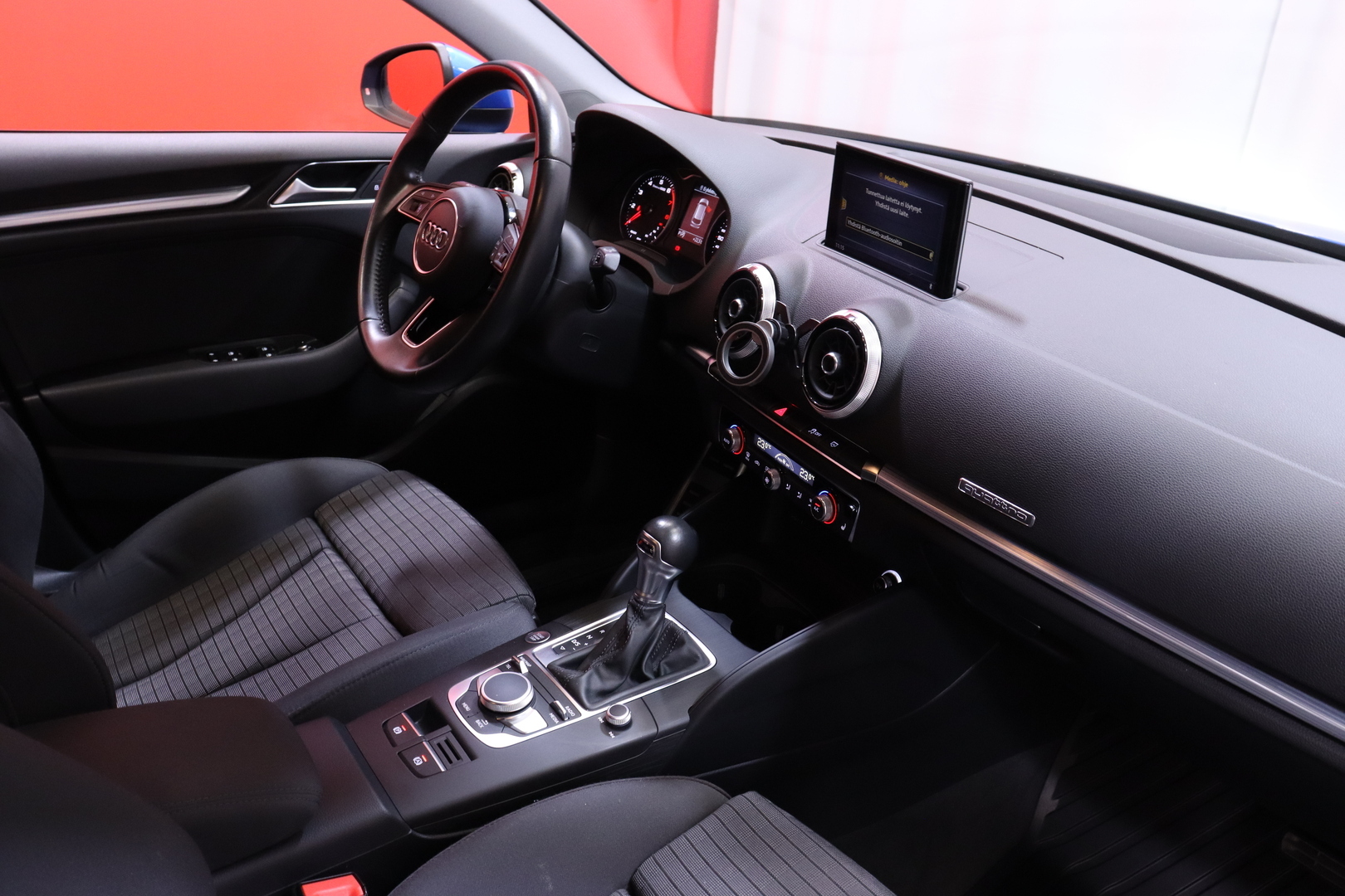 Audi - A3 - Sportback Pro Business Sport Edition 2,0 TFSI 140 kW quattro S tronic - Viistoperä