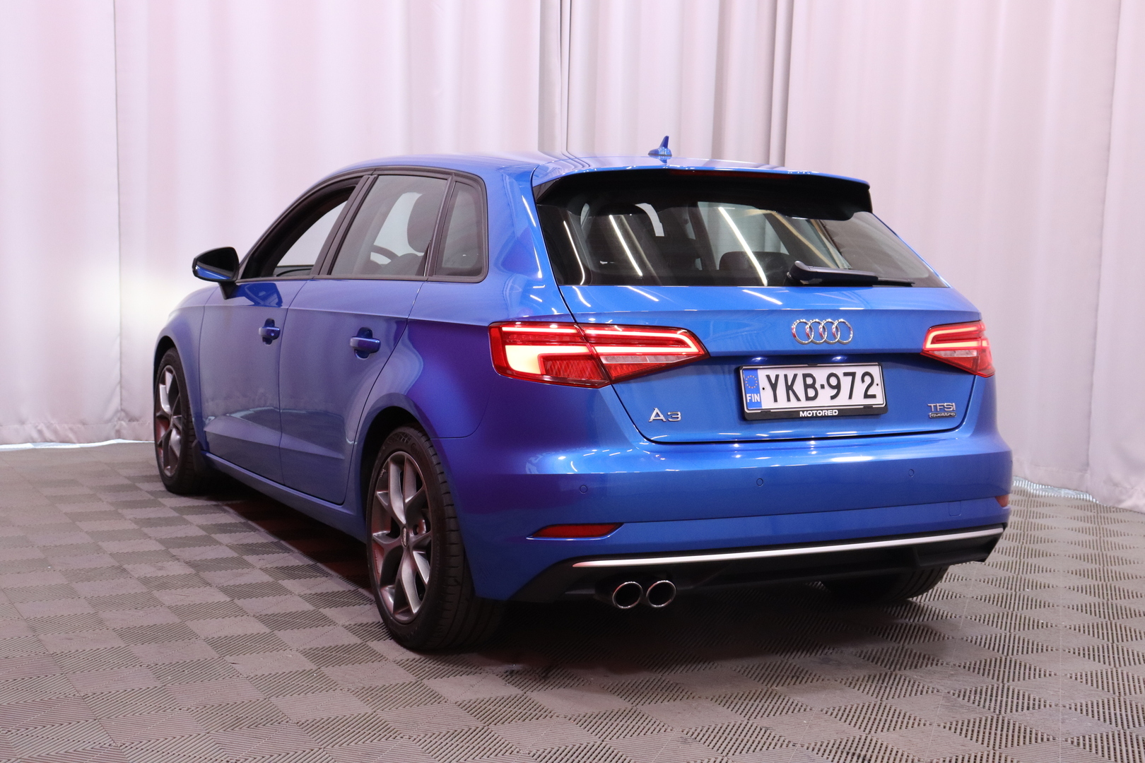 Audi - A3 - Sportback Pro Business Sport Edition 2,0 TFSI 140 kW quattro S tronic - Viistoperä